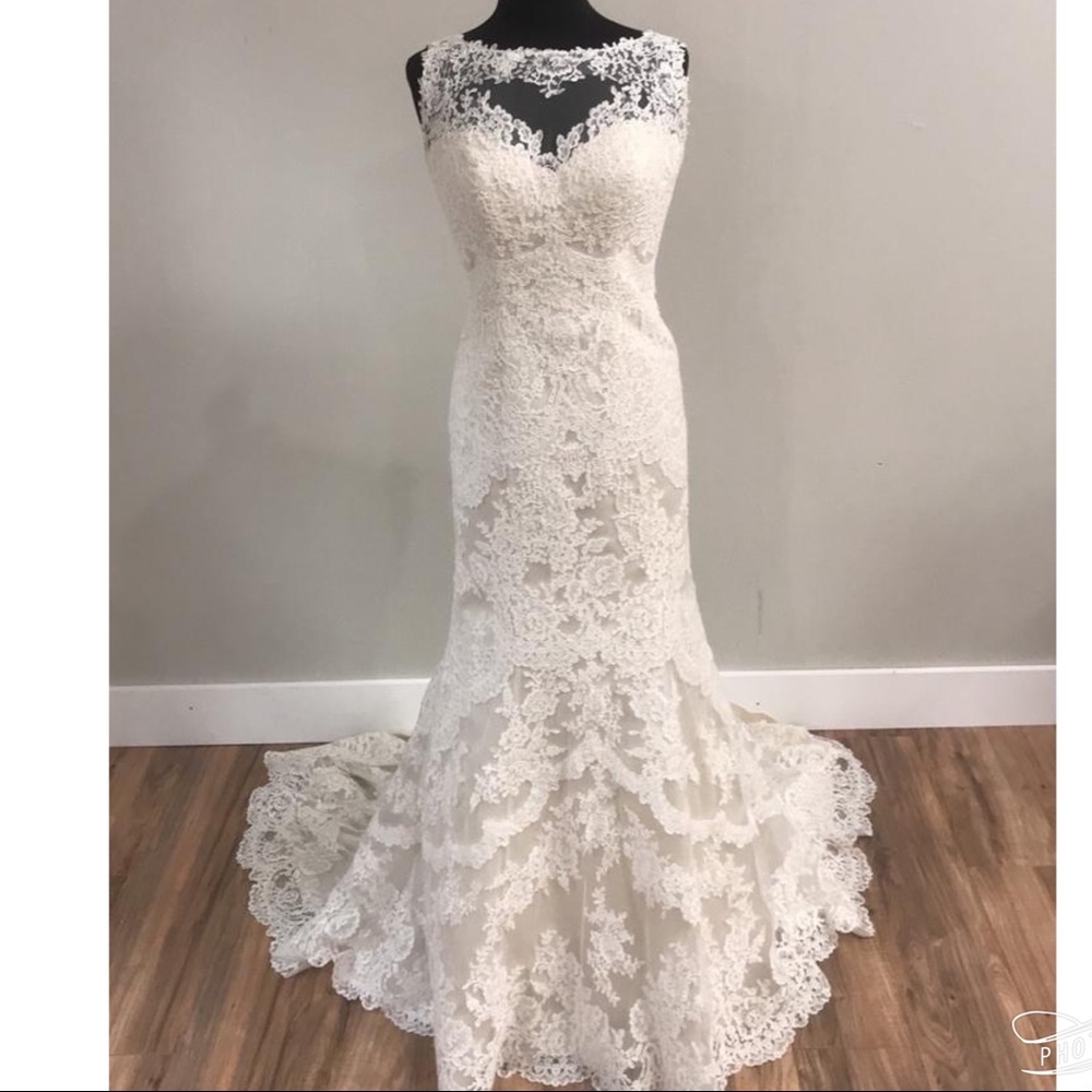 BRAND NEW Stella York wedding dress #6125